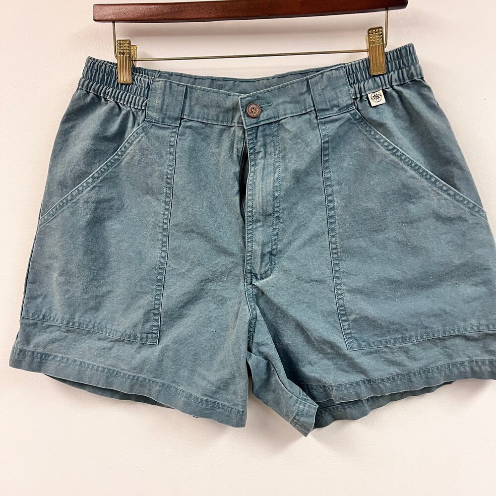 Men's Vintage 1990s Jansport 100% cotton size 32 green shorts 5 in inseam